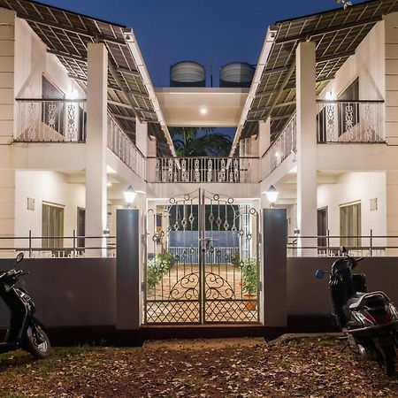 Marine Studios Le Pension Candolim Exterior foto