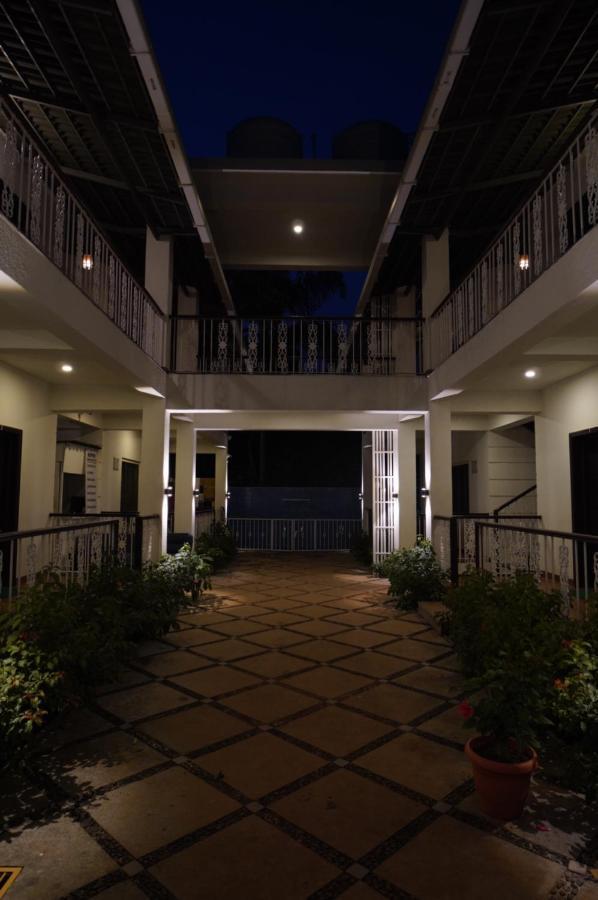 Marine Studios Le Pension Candolim Exterior foto