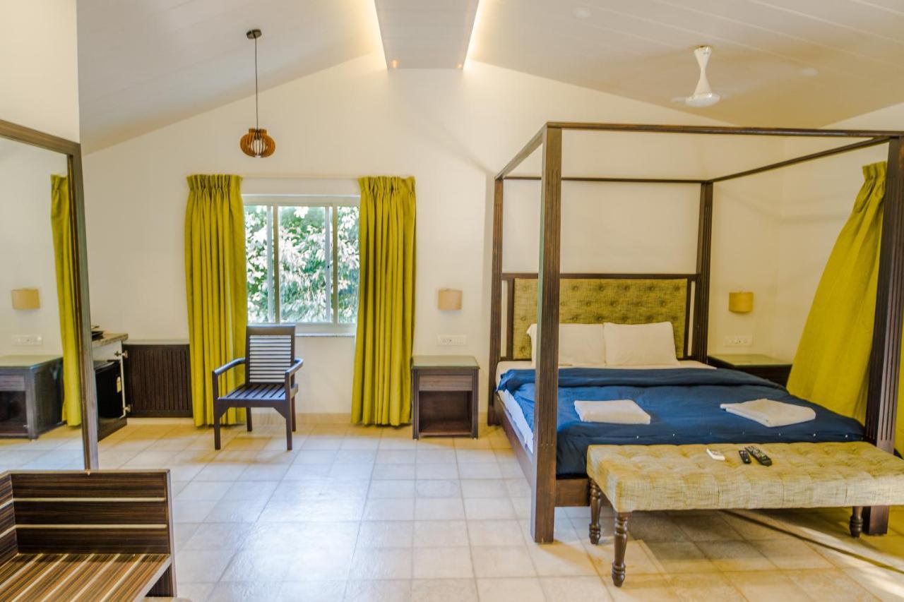 Marine Studios Le Pension Candolim Exterior foto