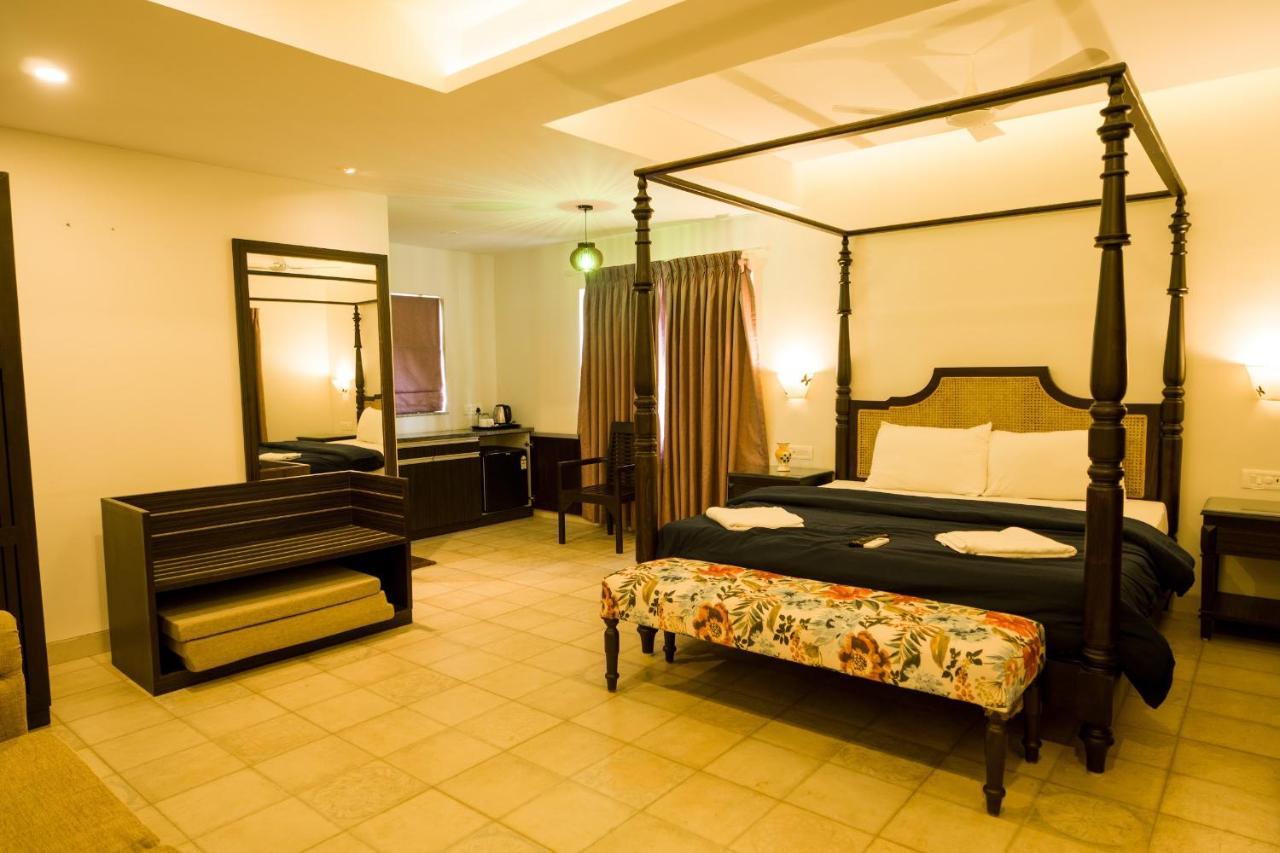 Marine Studios Le Pension Candolim Exterior foto