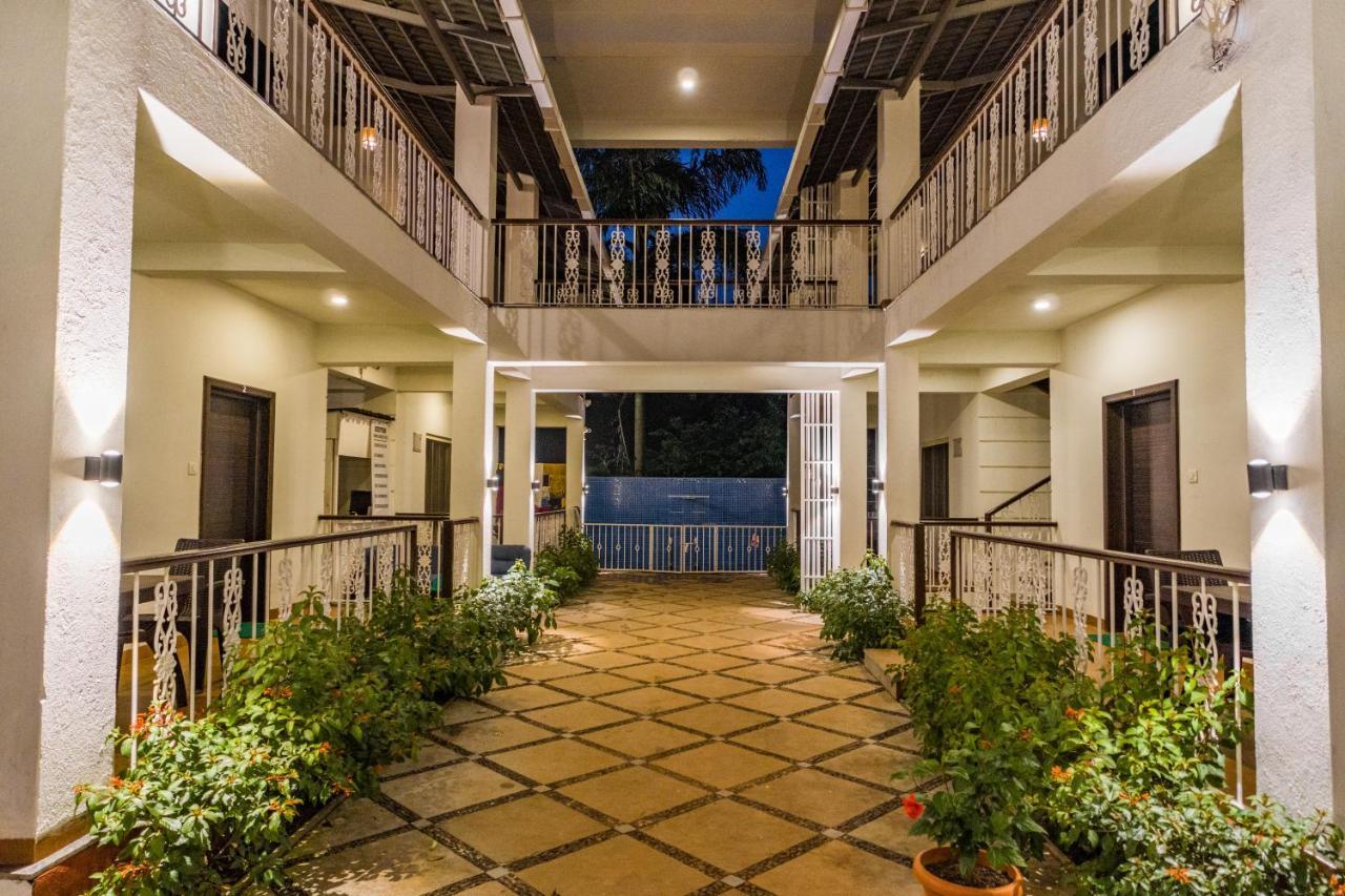 Marine Studios Le Pension Candolim Exterior foto
